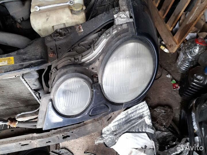 Фары мерседес 210