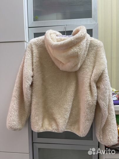 Курточка для девочки 140