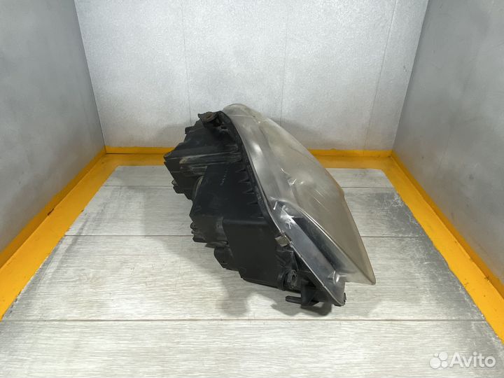 Передняя левая фара Volkswagen Touran