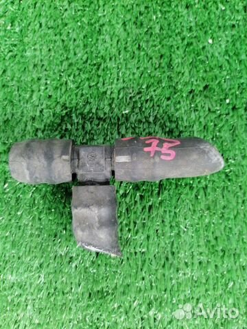 Тройник системы охлаждения Toyota Noah ZRR75G