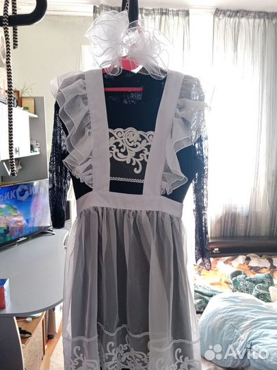 Белый школьный фартук