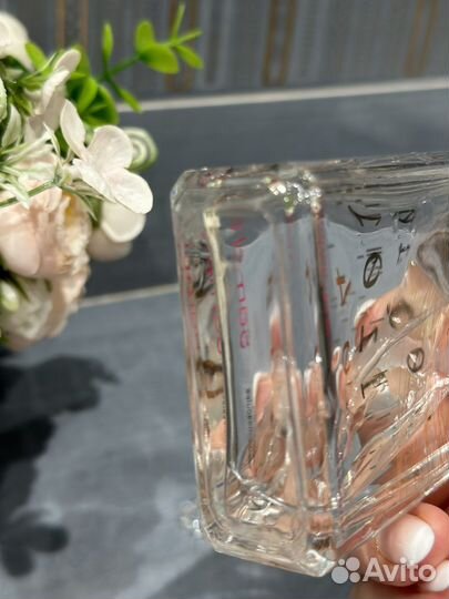 Molecule 04 Escentric Molecules