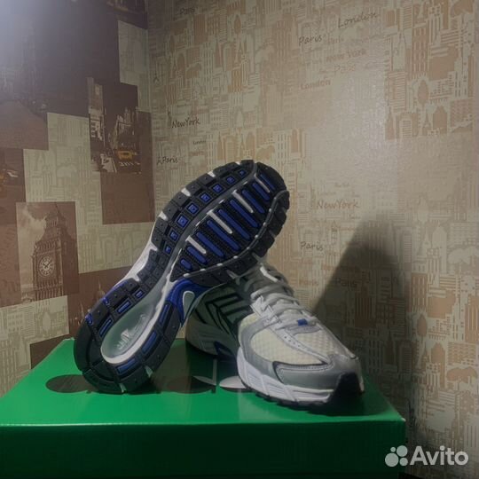 Кроссовки Nike