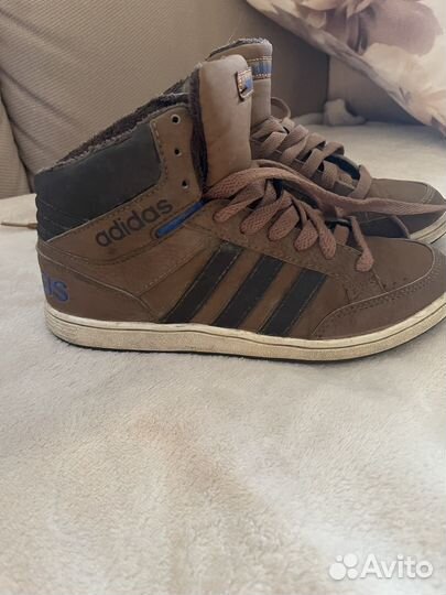 Кроссовки adidas