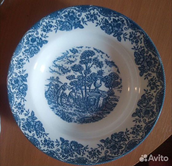 Тарелка сюжетная зик Конаково