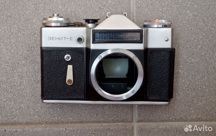 Пленочный фотоаппарат зенит