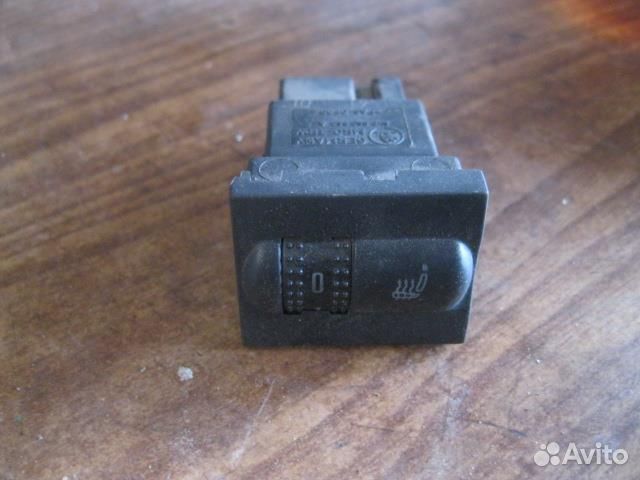 Кнопка обогрева сидений Skoda Fabia