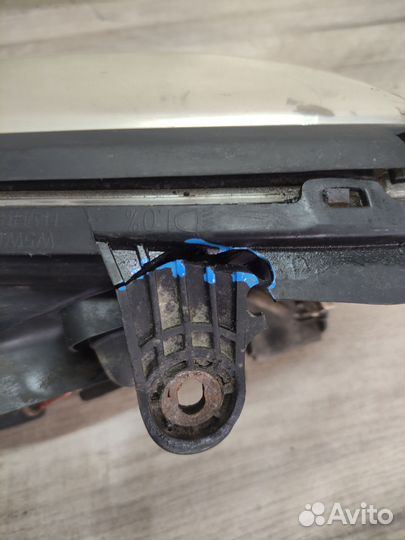 Фара правая Hyundai Santa Fe 1