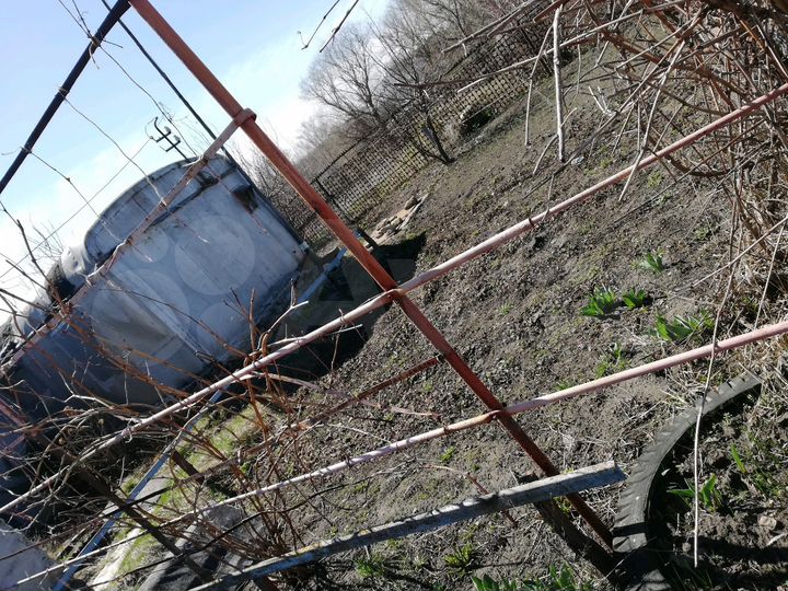 Дом 20 м² на участке 82 сот.