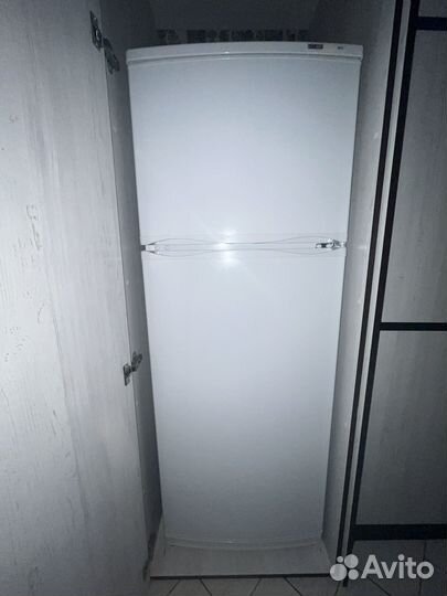Холодильник атлант бу