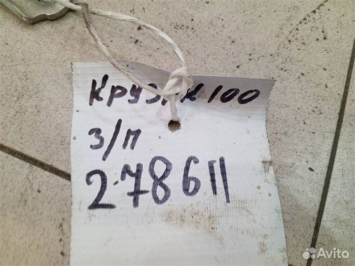 Петля двери задней правой нижняя Toyota Land Crui