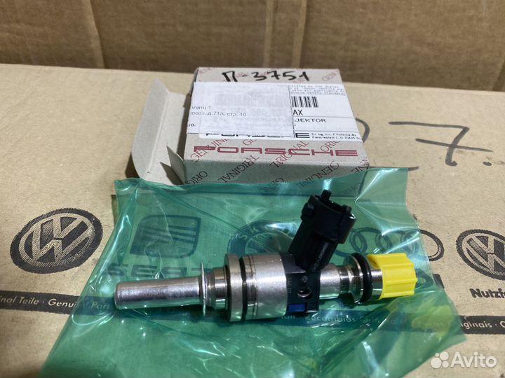 Форсунка топливная Porsche Cayenne 948605230AX Нов