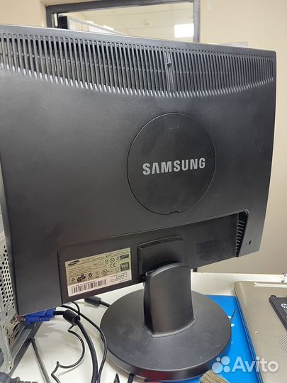 Монитор Samsung MY19LS