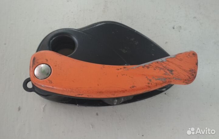 Спусковое устройство Camp Axel