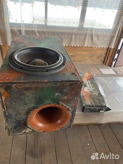 Сабвуфер и усилитель моноблок