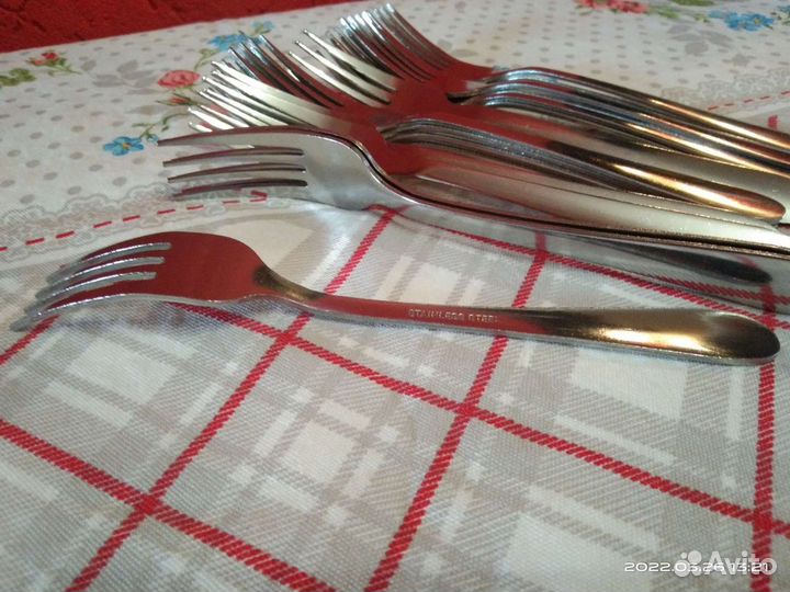 Столовые приборы