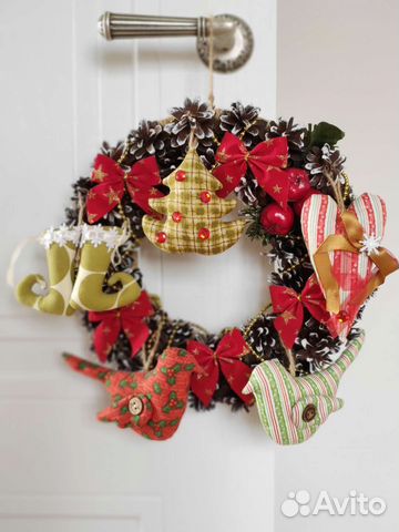 Рождественский венок новогодний подарок игрушки