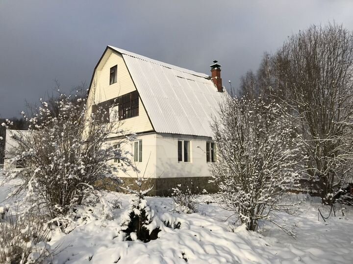 Дом 294,1 м² на участке 44 сот.