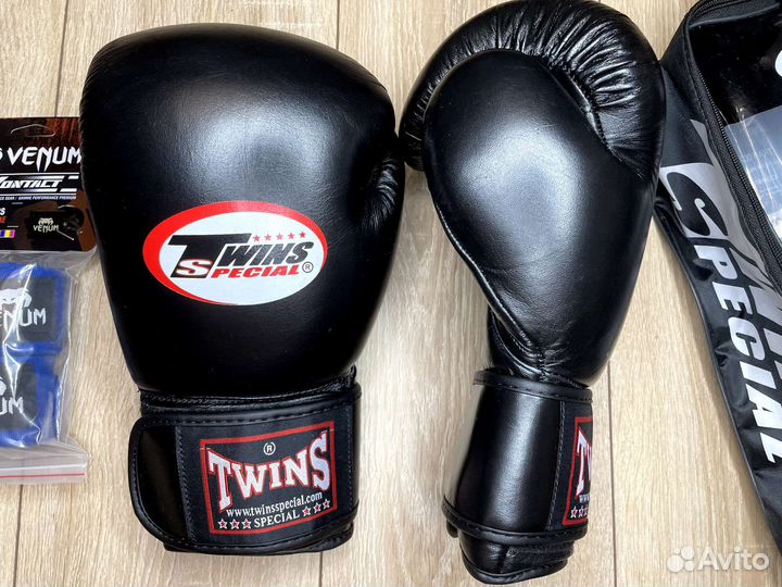 Боксерские перчатки Twins толстая кожа