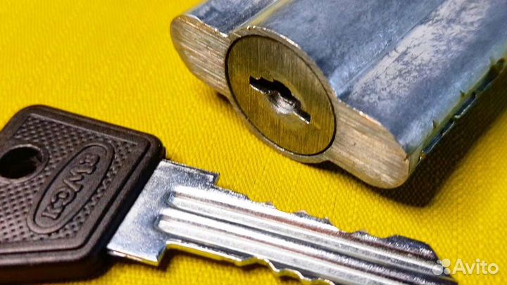 Вскрытие дверных замков квартир домов автомобилей