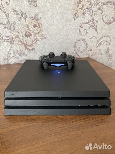 Sony playstation 4 PS4 pro 1tb