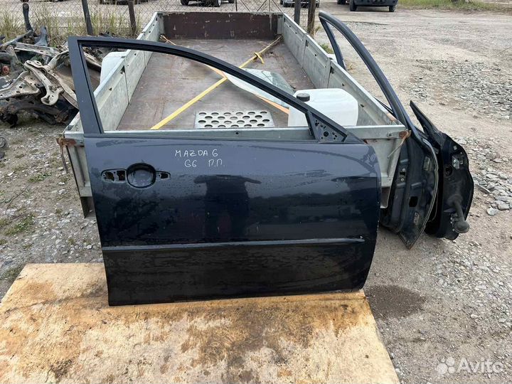 Дверь передняя правая Mazda 6 GG