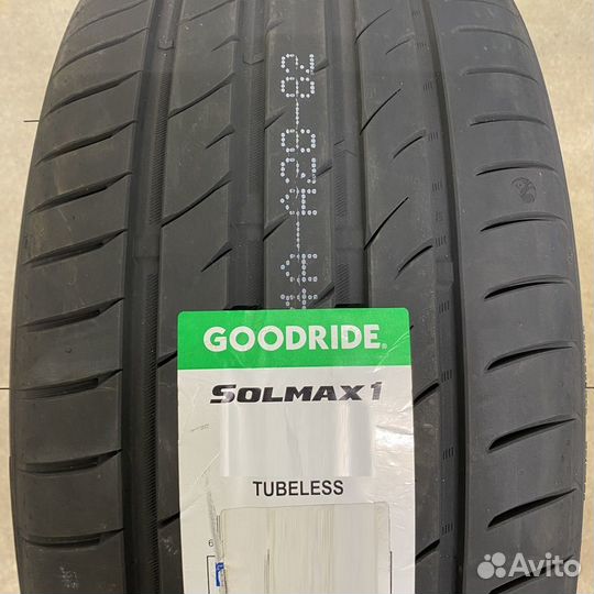 Goodride Solmax 1 235/65 R18 106H