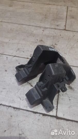 Кронштейн бампера задний левый LADA Largus С 2012