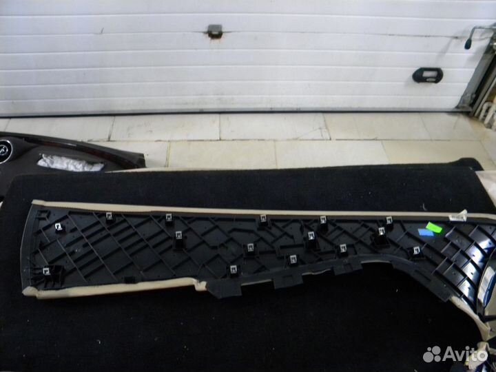 Накладки подлокотника боковые Jaguar XJ Long 351