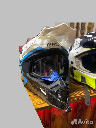 Кроссовый шлем just 1