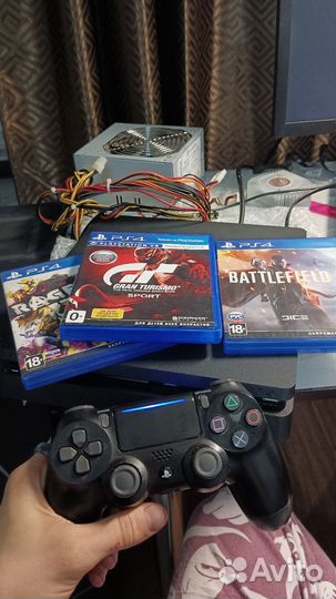 Ps4 slim + 3 диска и 2 геймпада