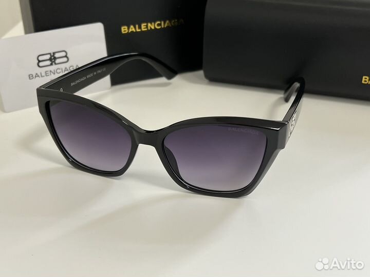 Солнцезащитные очки balenciaga