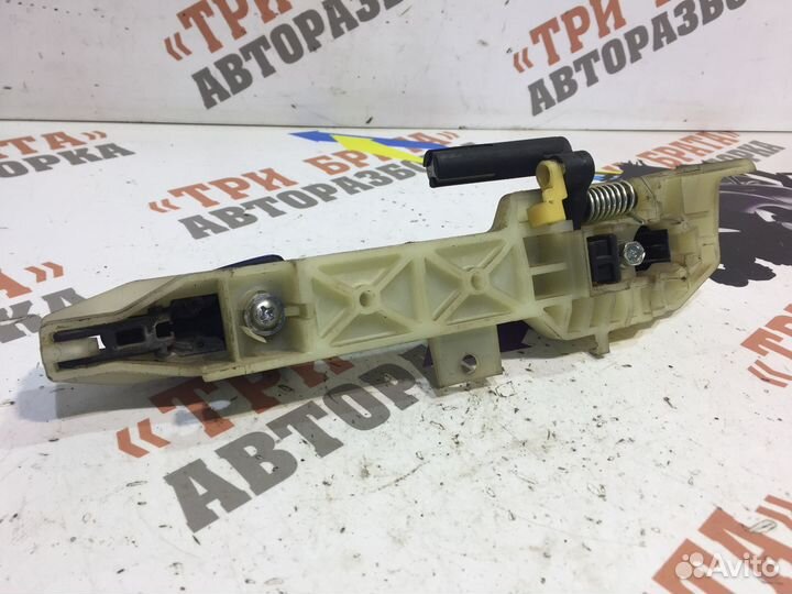 Хендай Солярис Ручка наружняя передней двери Прав