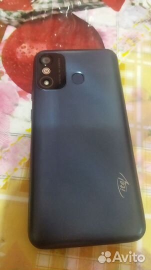 Itel A27, 2/32 ГБ