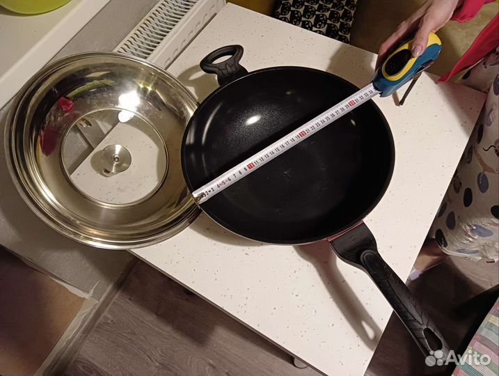 Сковорода вок с крышкой Gipfel