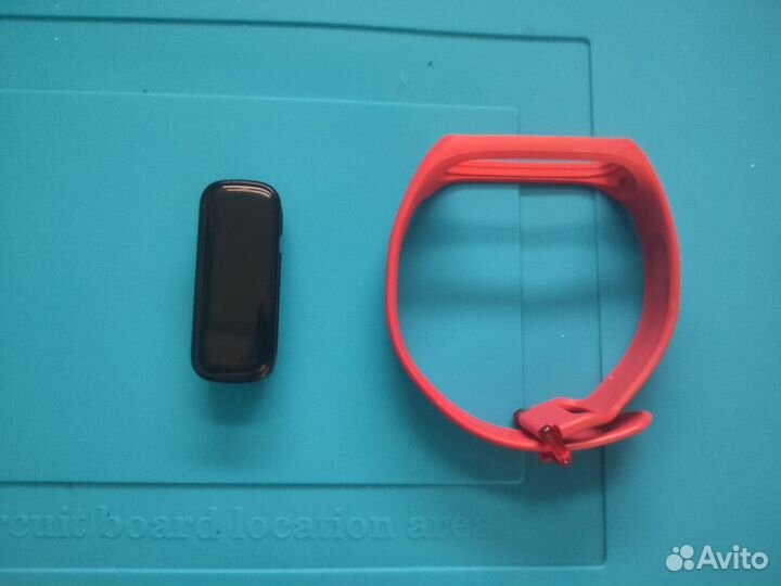 Фитнес браслет Samsung Galaxy fit 2