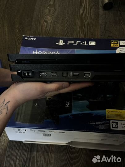 Sony playstation 4 PS4 pro 1tb