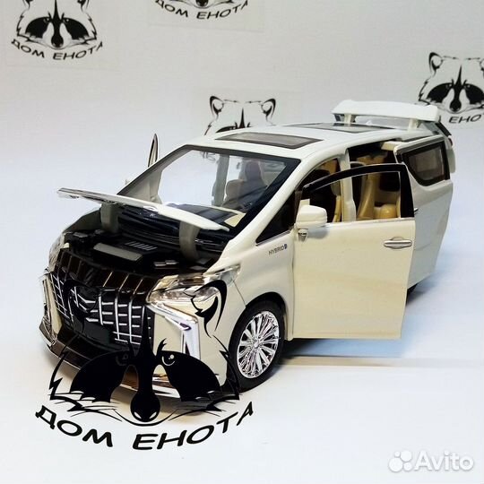 Машинка Toyota Alphard модель метал 1:24 Тойота Ал