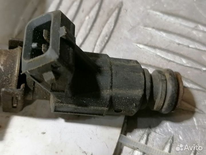 Форсунка двигателя Chery Bonus 2011-2014