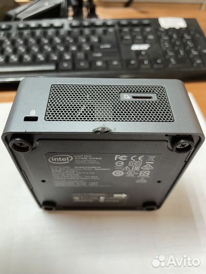 Неттоп intel NUC8BEH i3