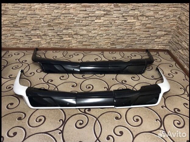 Задняя губа Heritage LX 570