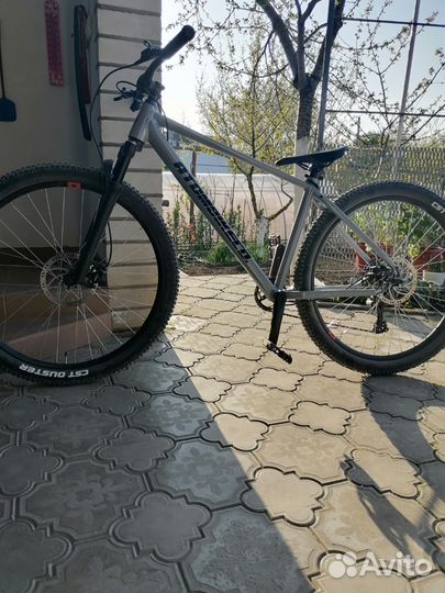 Atom x trail x10(Merida)