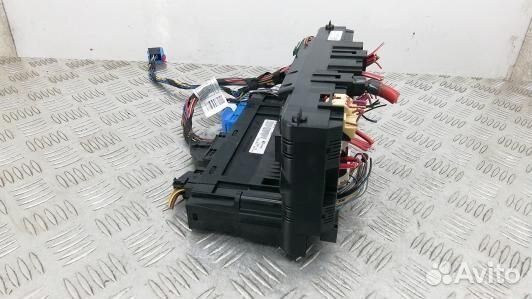 Блок предохранителей BMW X3 F25 (3BA13M102)