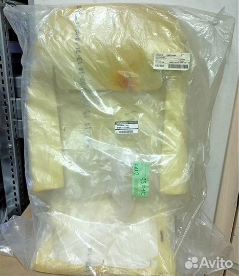 Подушка спинки пассажирского сидения Nissan F15