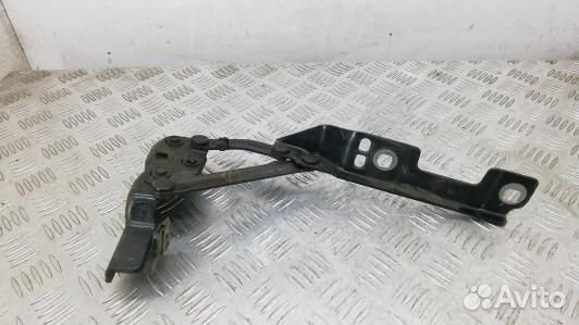 Петля капота opel astra GTC (7MA13D502)