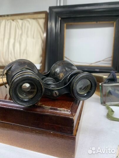 Бинокль старинный