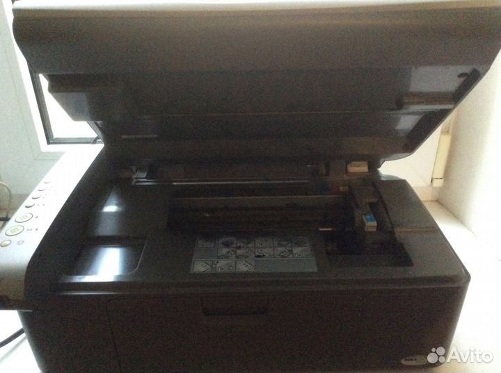 Продам цветной принтер-сканер Epson