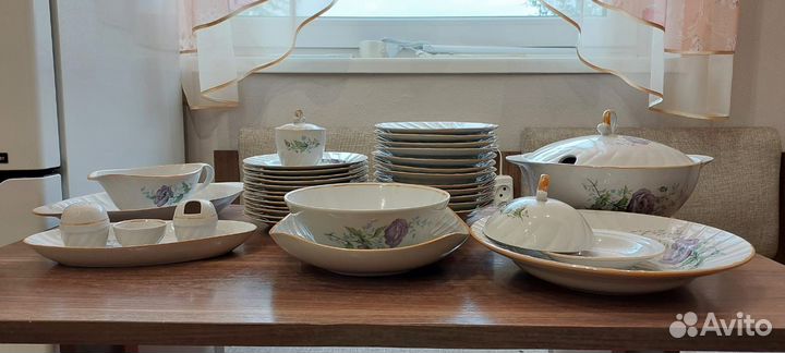 Набор столовой посуды на 12 персон