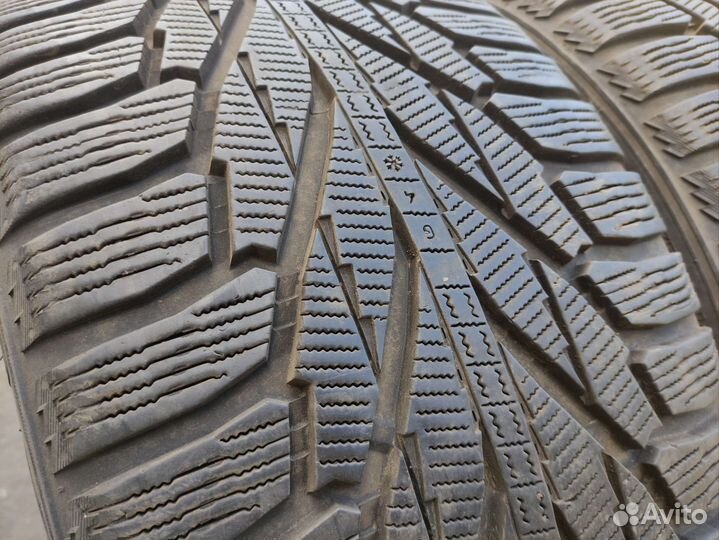 Nokian Tyres Hakkapeliitta R2 275/40 R20 106R