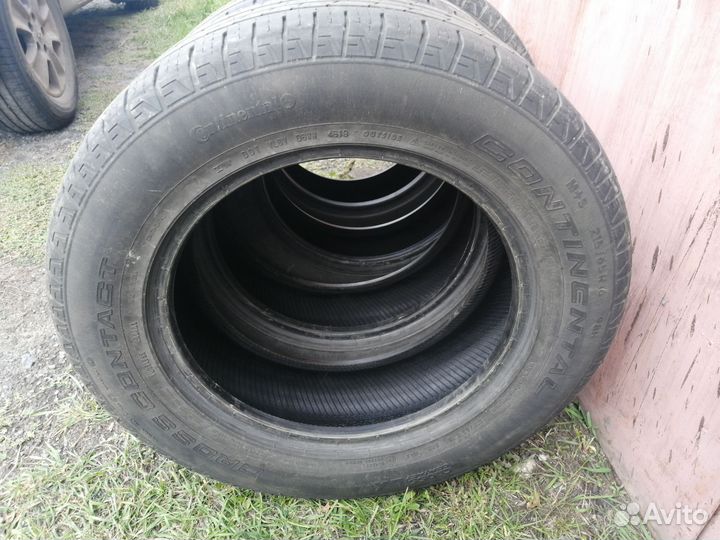 Continental CrossContact LX25 215/65 R16 98H